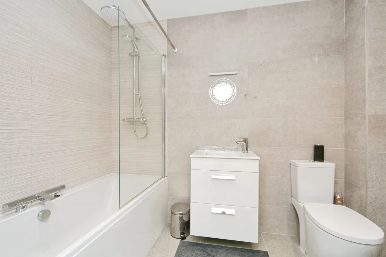 Victoria Park, Colwyn Bay, LL29, photo 12