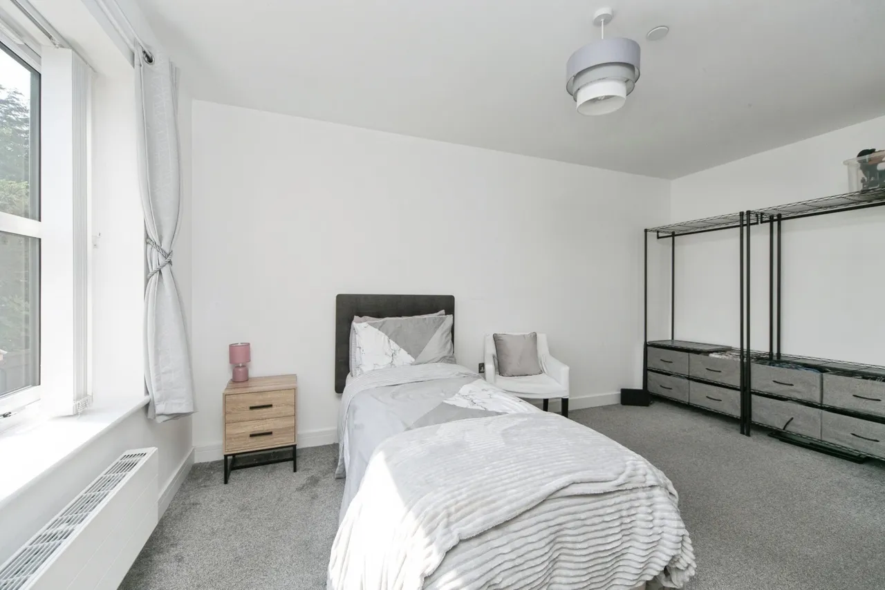 Victoria Park, Colwyn Bay, LL29, photo 13
