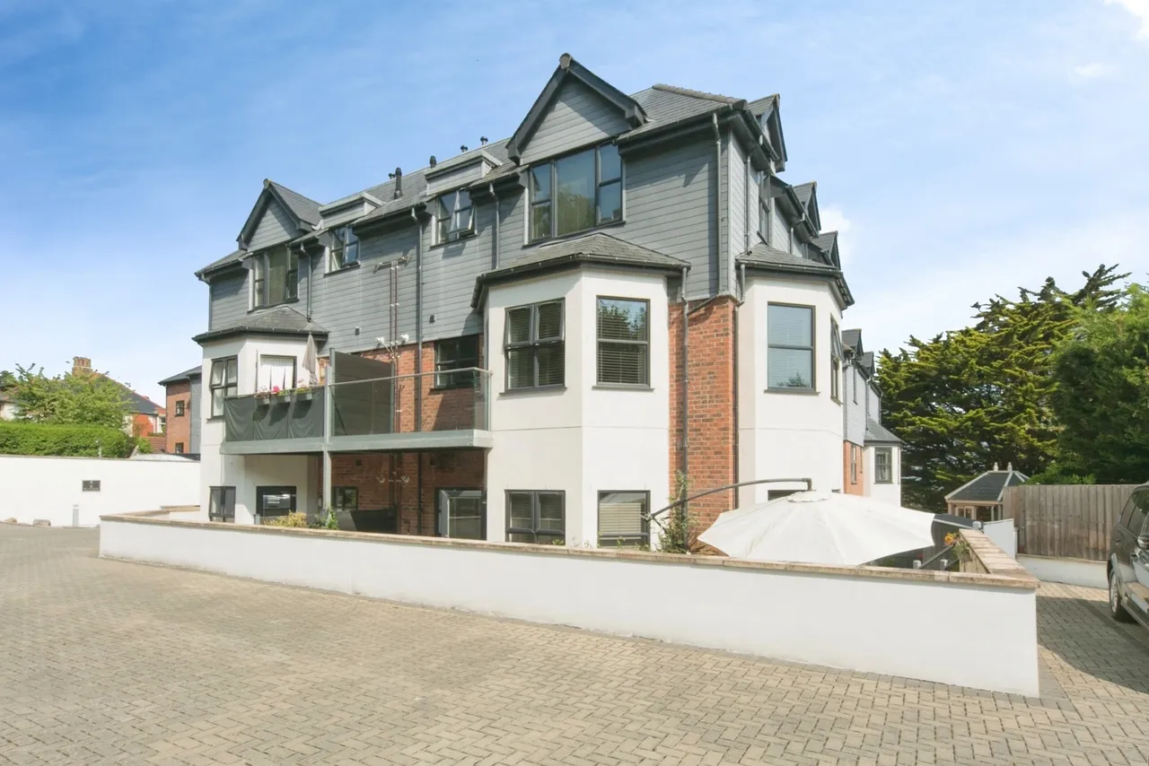 Victoria Park, Colwyn Bay, LL29, photo 17