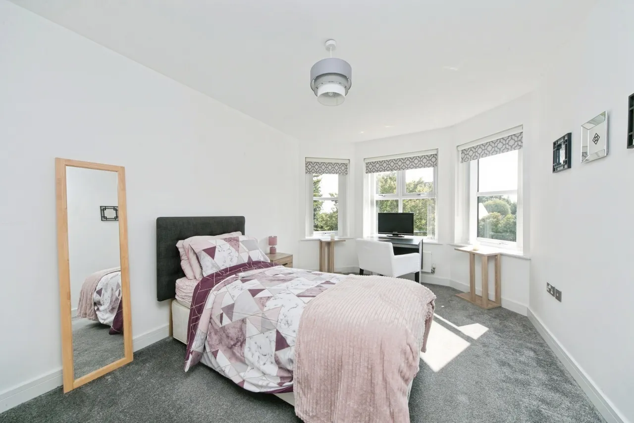 Victoria Park, Colwyn Bay, LL29, photo 8