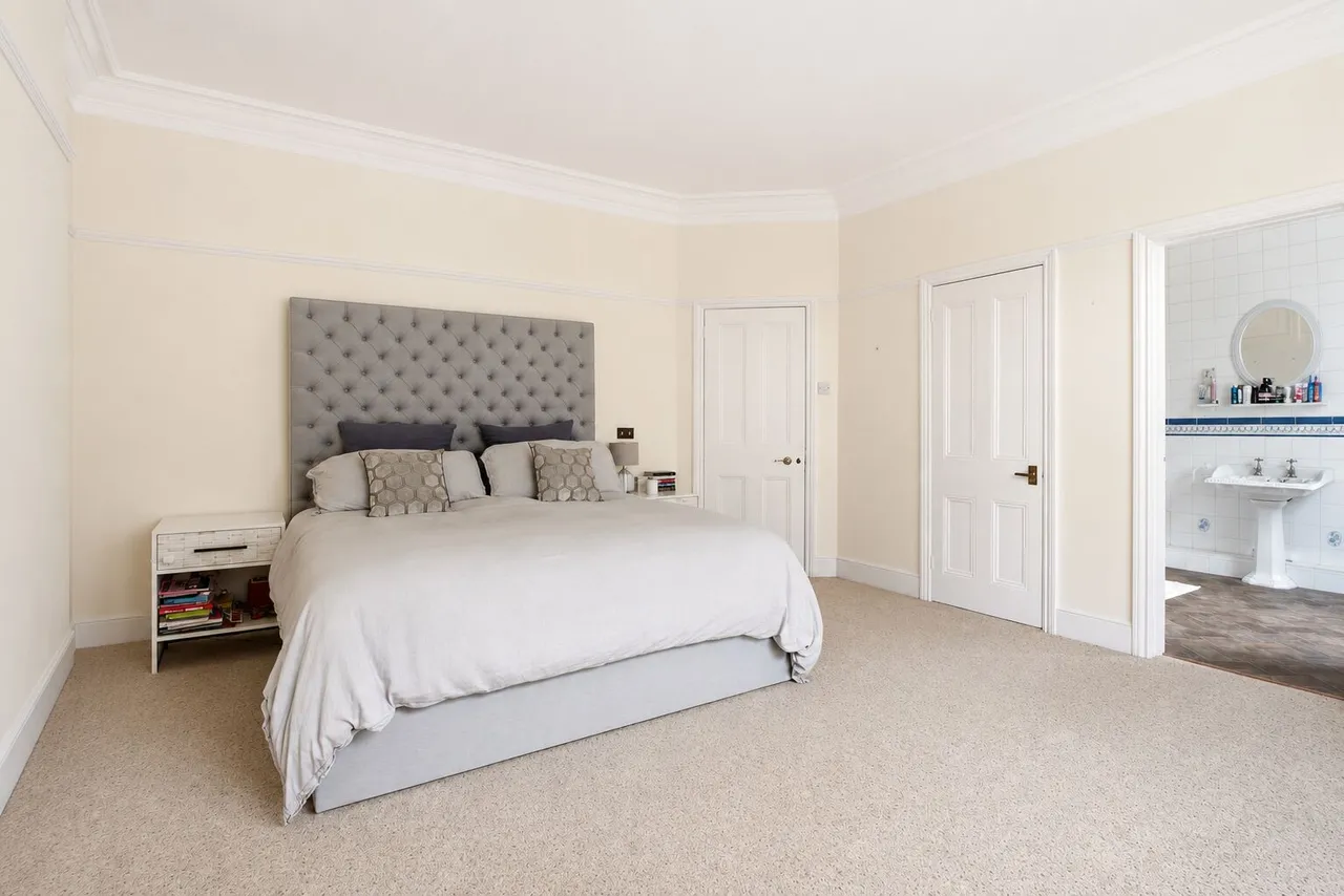 Moreton Avenue, Harpenden, AL5, photo 12