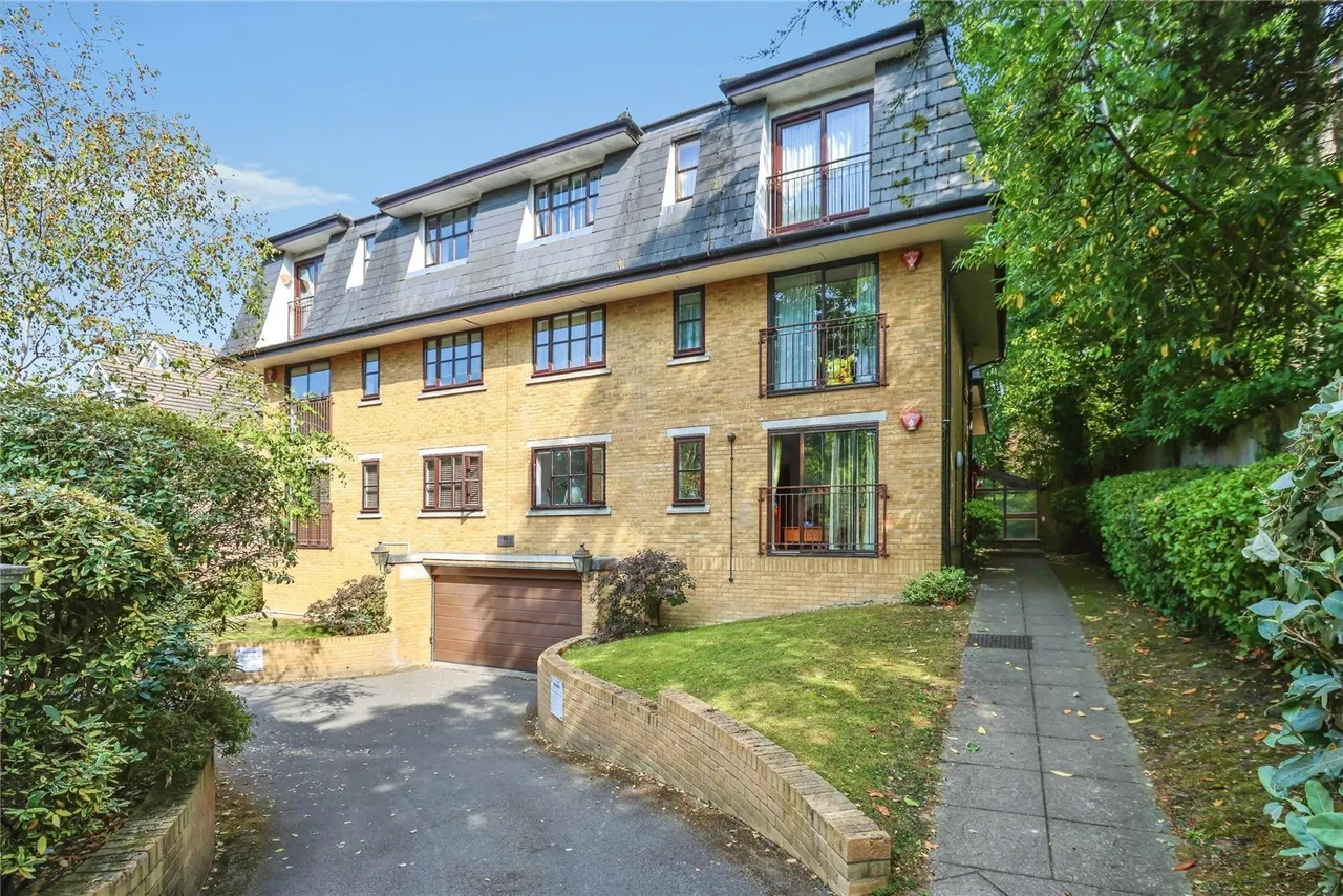 2 bed flat for sale, Cambridge Road, Bournemouth, BH2