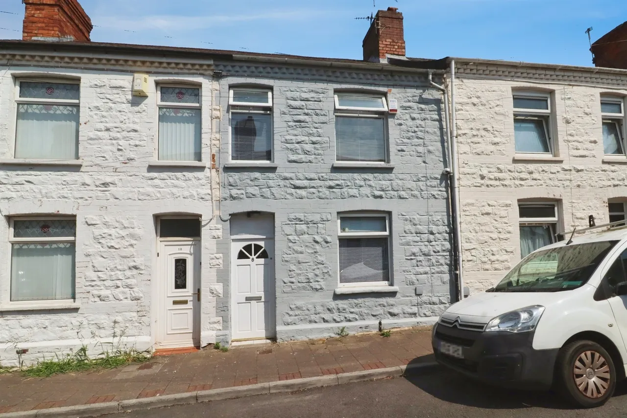 2 bed house for sale — Fairford Street, Barry