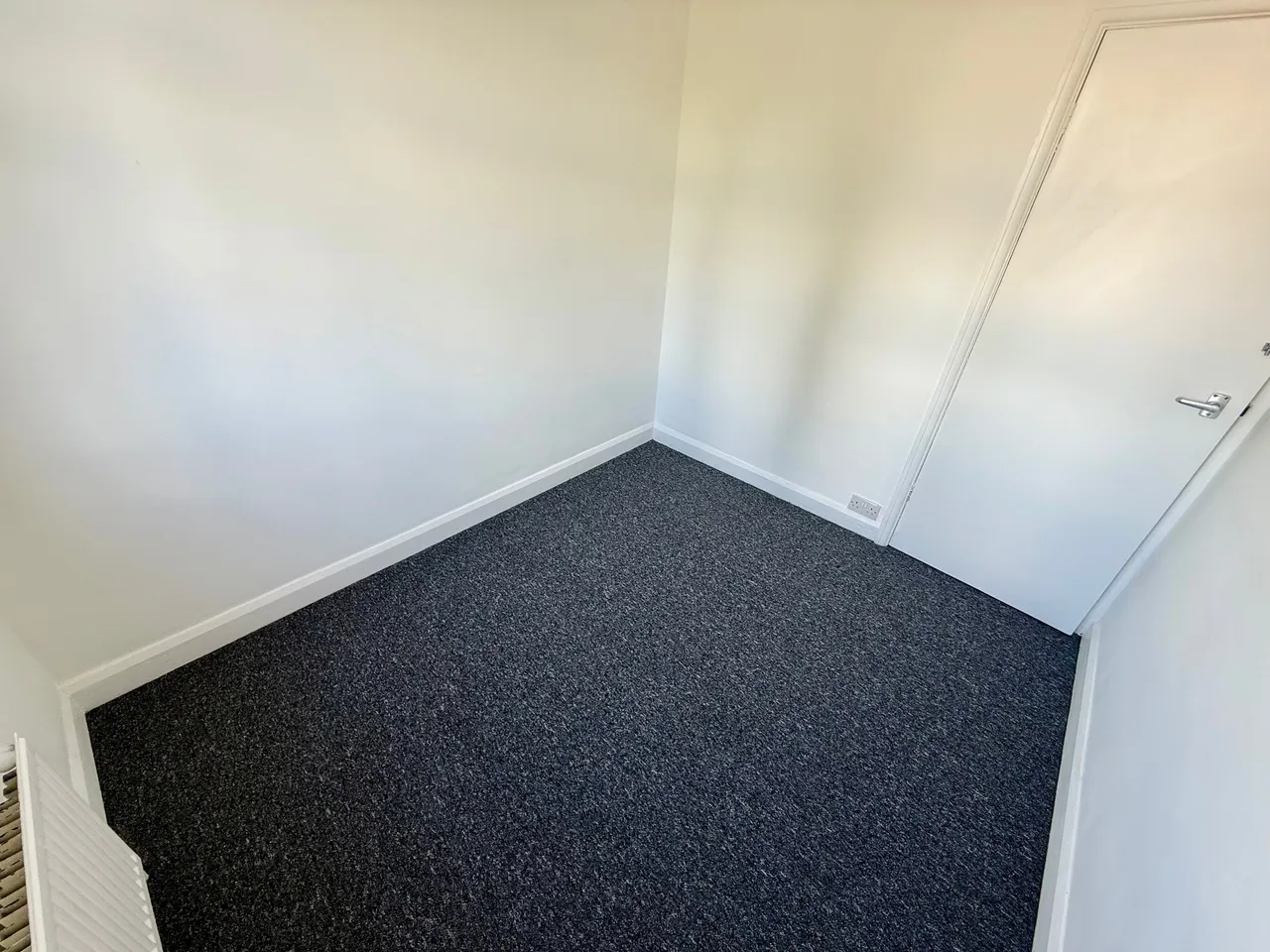 Carisbrooke Road, LU4, photo 11