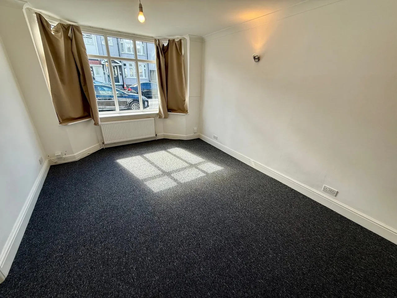 Carisbrooke Road, LU4, photo 4