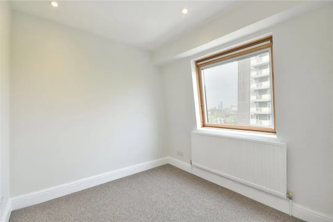 Goldhawk Road, Shepherd's Bush, London, W12, photo 8