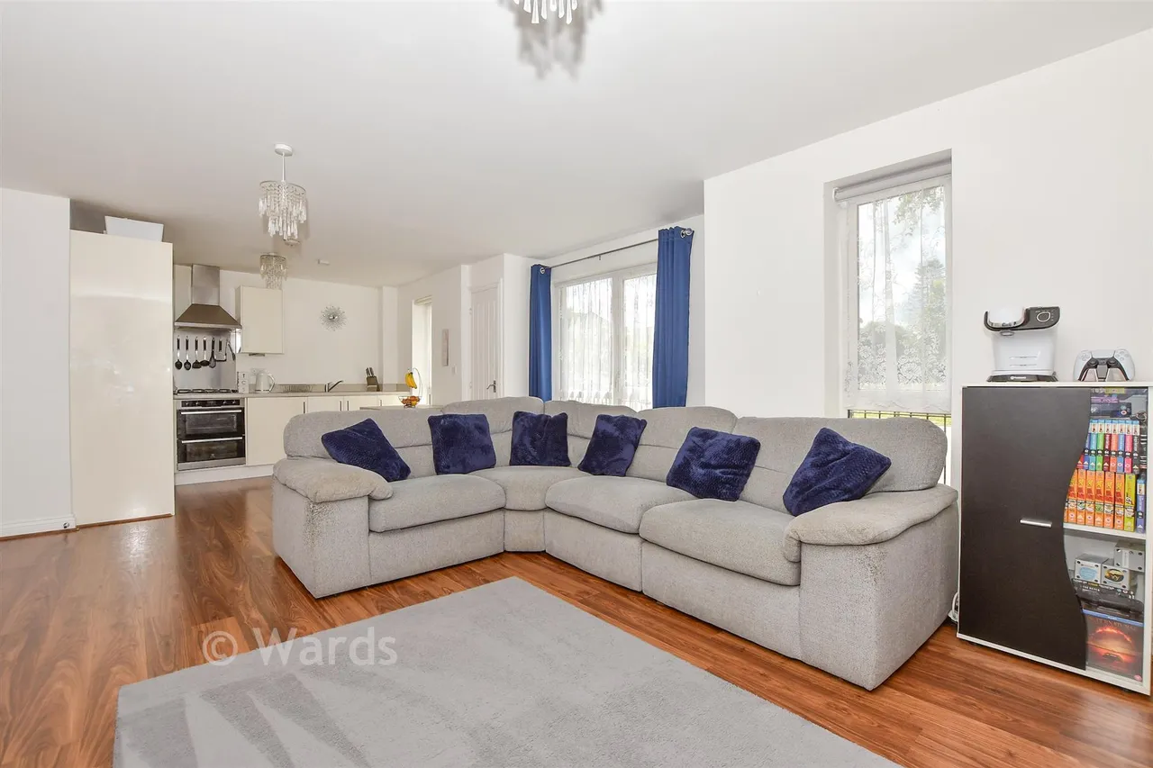 Wills Crescent, West Malling, ME19, photo 6