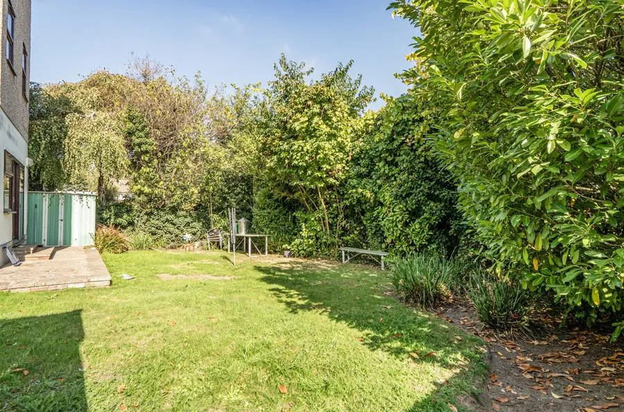 Hersham Road, Walton-On-Thames, KT12, photo 15