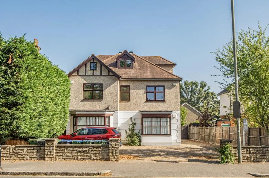 Hersham Road, Walton-On-Thames, KT12, photo 16