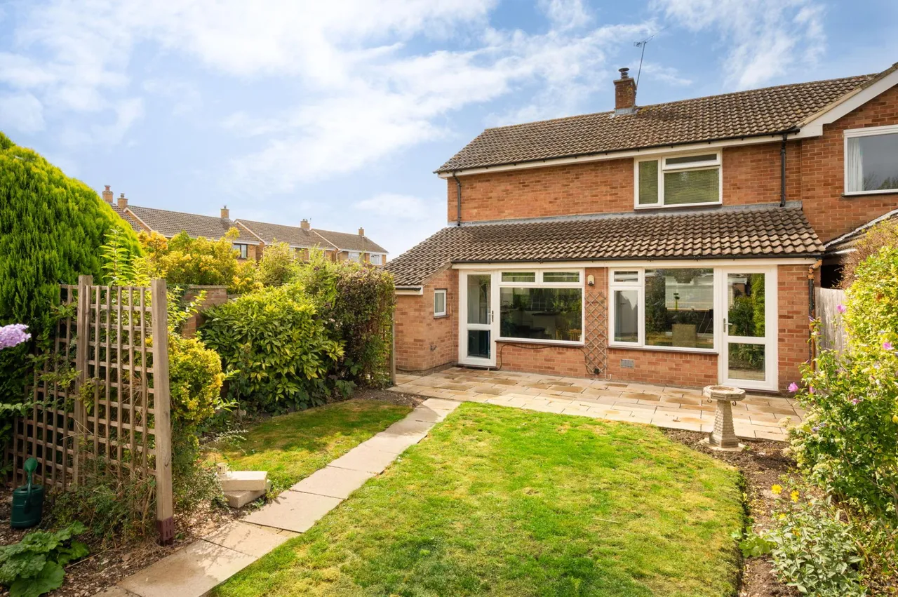 Hawthorn Crescent, Grove, OX12, photo 7