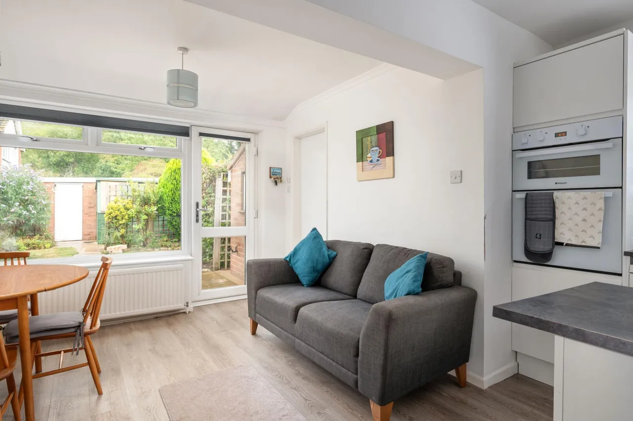 Hawthorn Crescent, Grove, OX12, photo 3