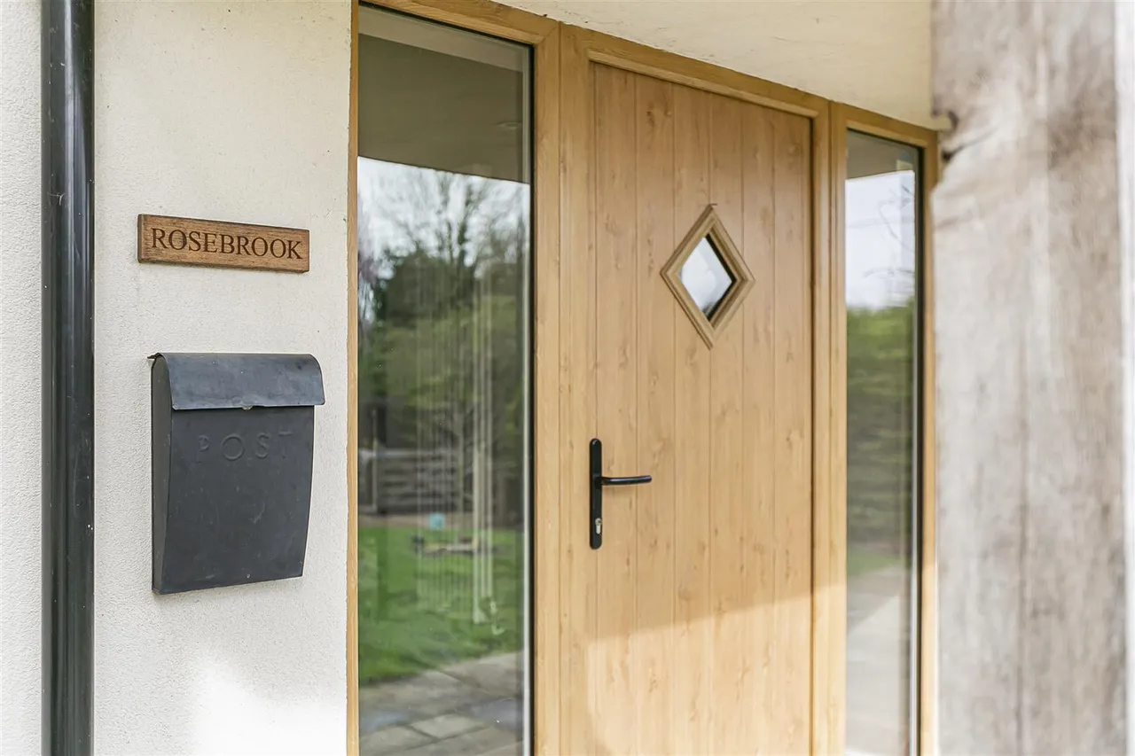 Langley Lower Green, CB11, photo 27