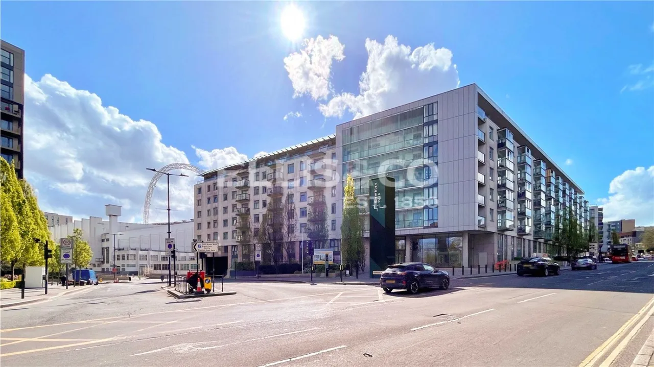 1 bed flat for sale, Empire Way, Wembley, HA9