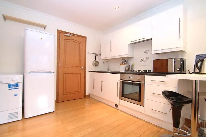 Batten Street, Clapham Junction, SW11, photo 5