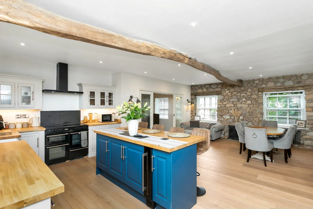 Tithe Barn, Over Kellet, LA6, photo 8