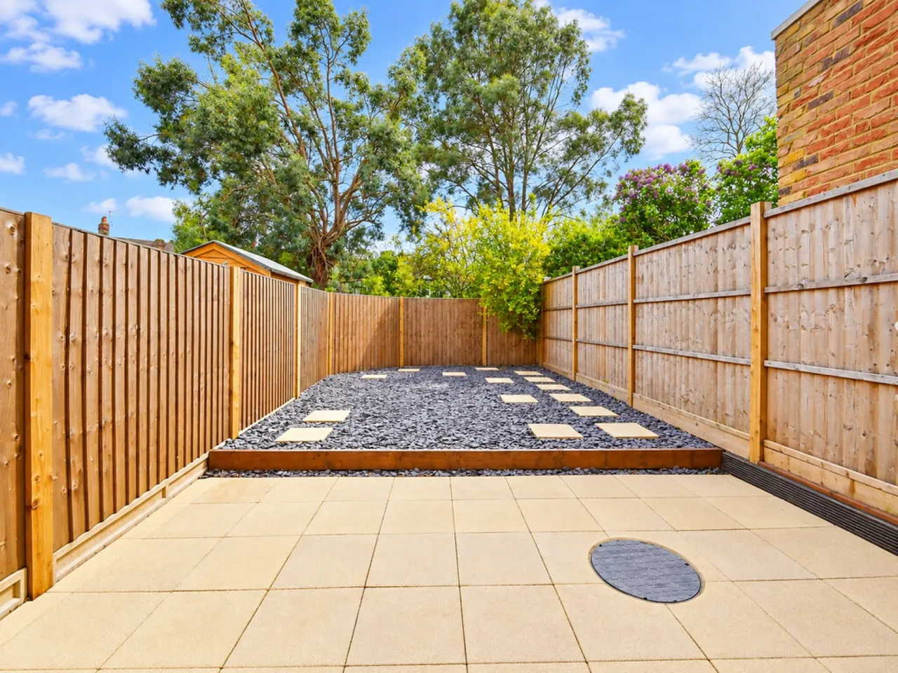 Albert Road, South Woodford, E18, photo 3