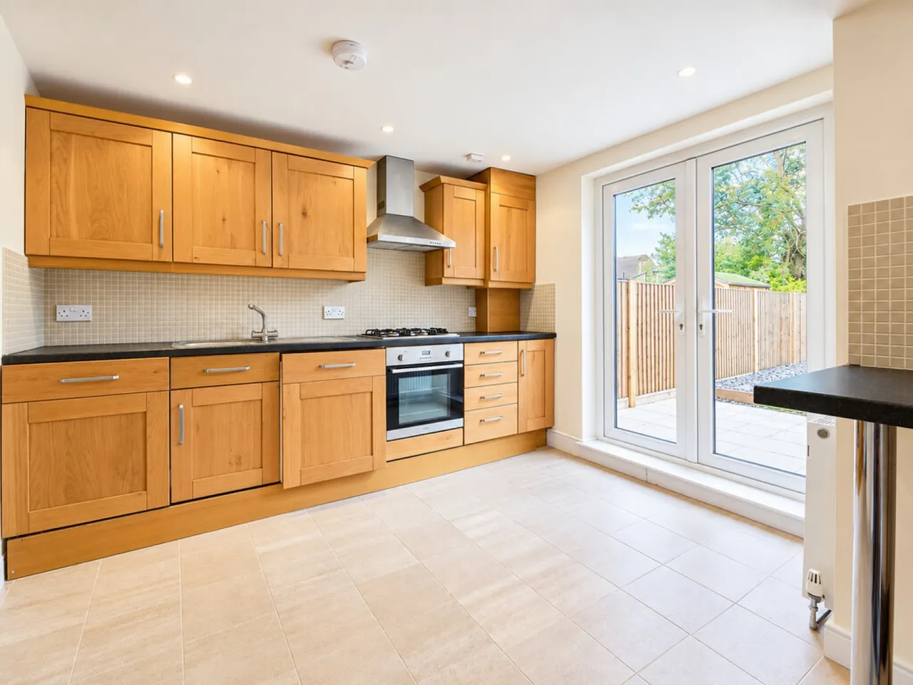 Albert Road, South Woodford, E18, photo 7