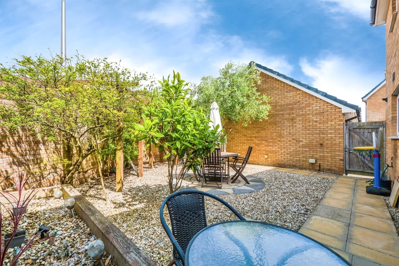 Heol Y Sianel, Rhoose, CF62, photo 16