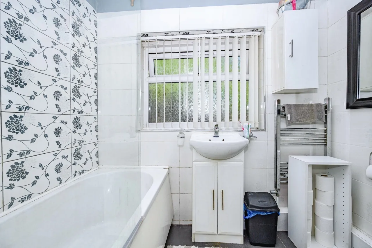 Mostyn Road, Luton, Bedfordshire, LU3, photo 7