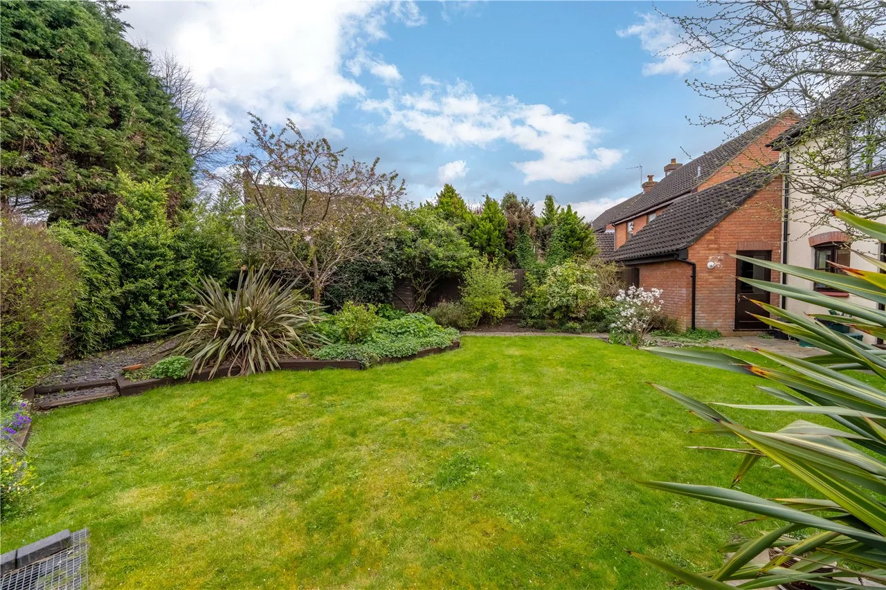 Partridge Road, Hampton, TW12 3SB, photo 15