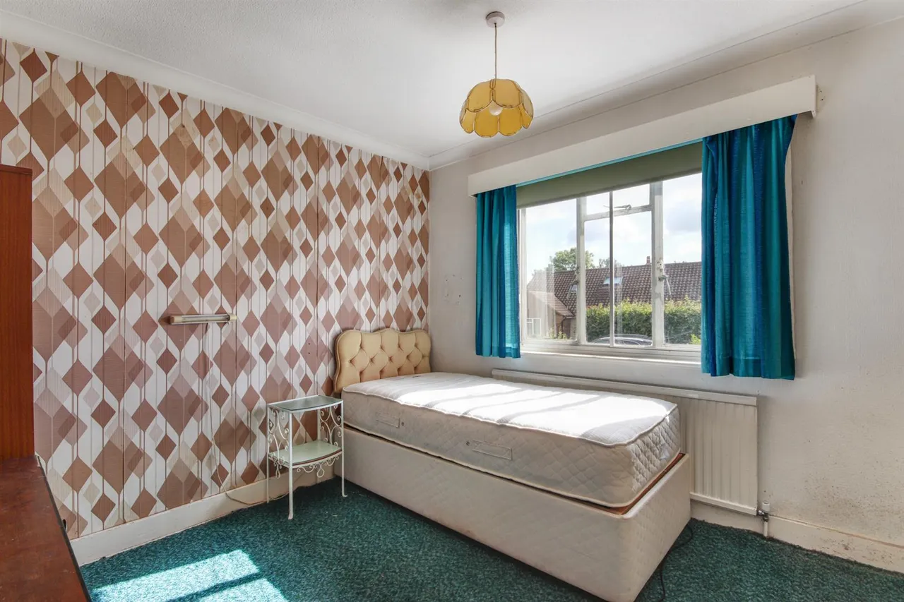 Elmfield Close, Weald, photo 9