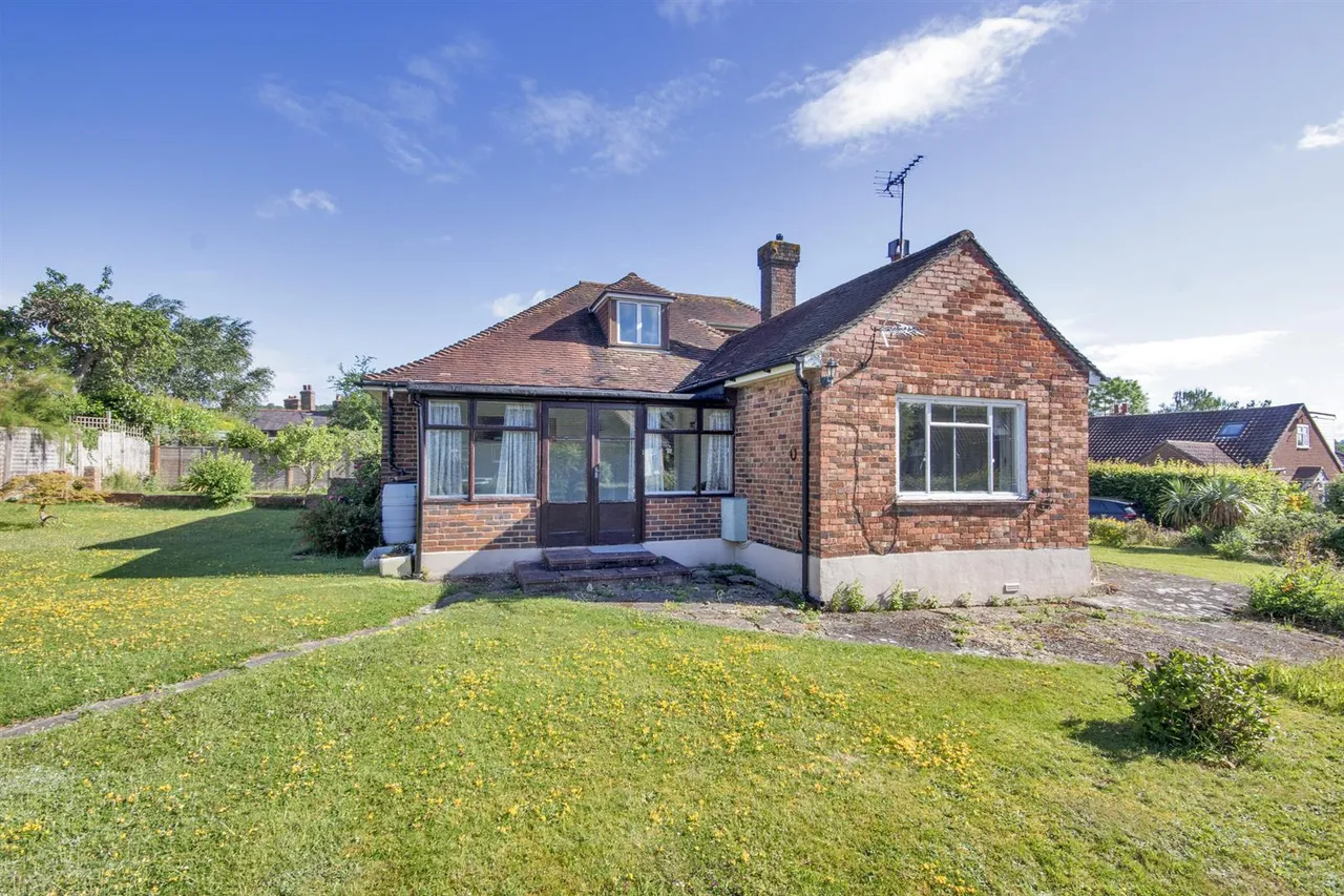 Elmfield Close, Weald, photo 13