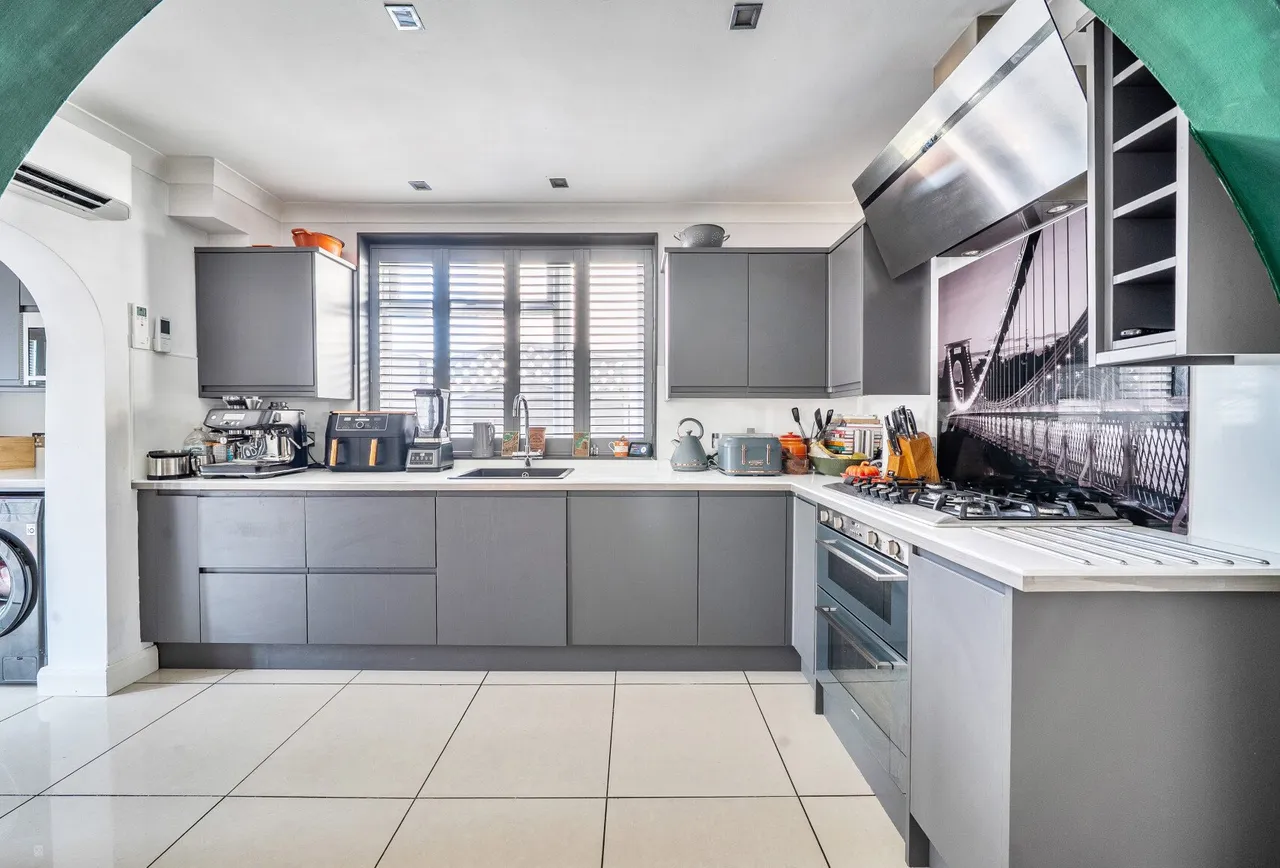 New Queen Street, Bristol, BS15 1DF, photo 4