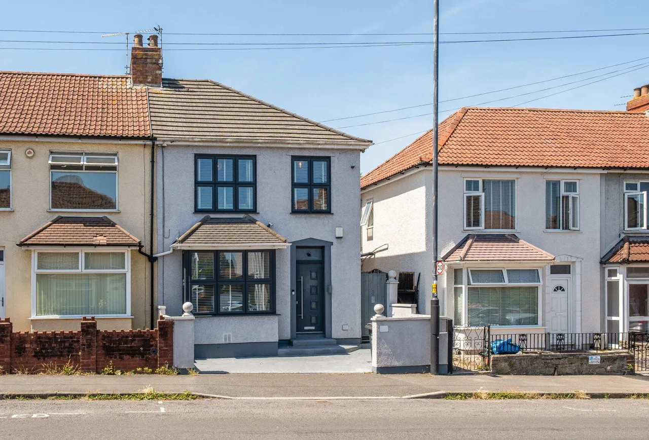 3 bed house for sale — New Queen Street, Bristol, BS15 1DF