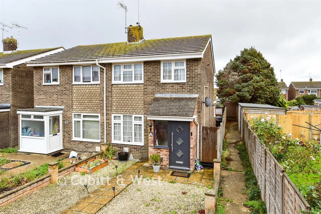 3 bed house for sale, Lychpole Walk, Goring-By-Sea, BN12
