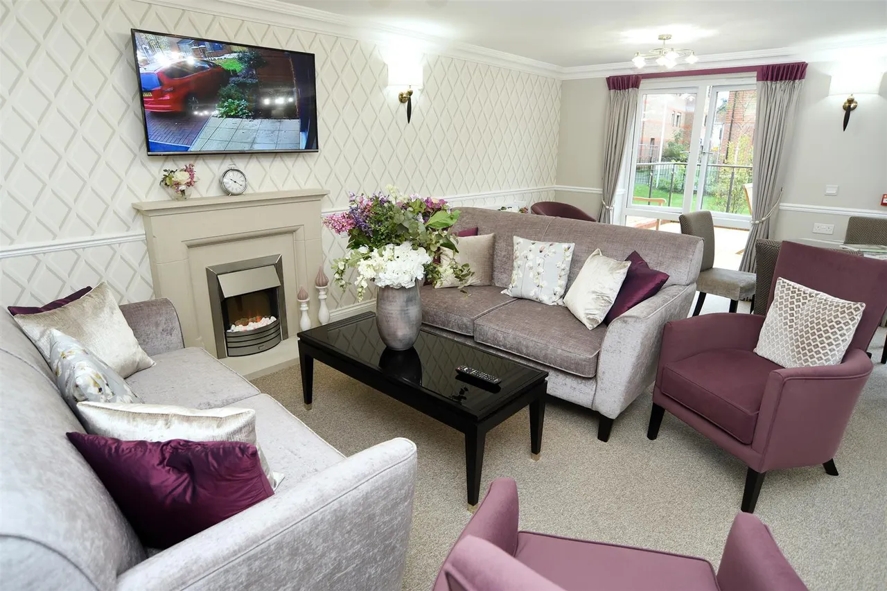 West Street, Newbury, RG14, photo 12