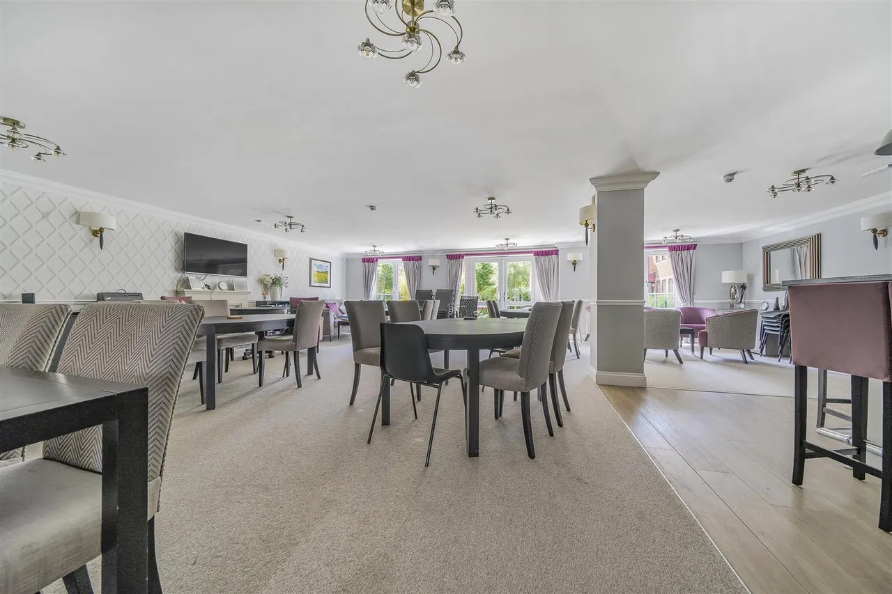 West Street, Newbury, RG14, photo 10