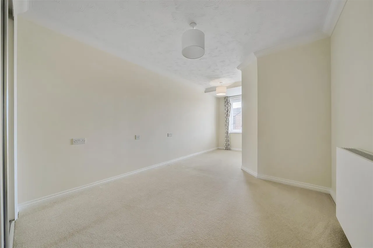 West Street, Newbury, RG14, photo 6