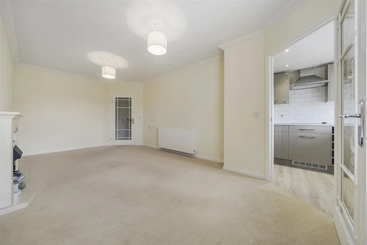 West Street, Newbury, RG14, photo 4