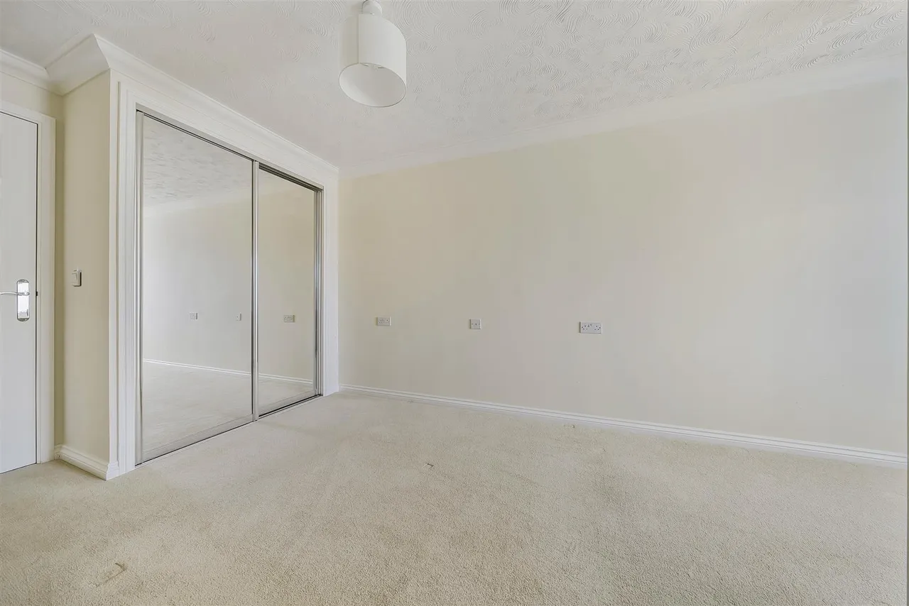West Street, Newbury, RG14, photo 5