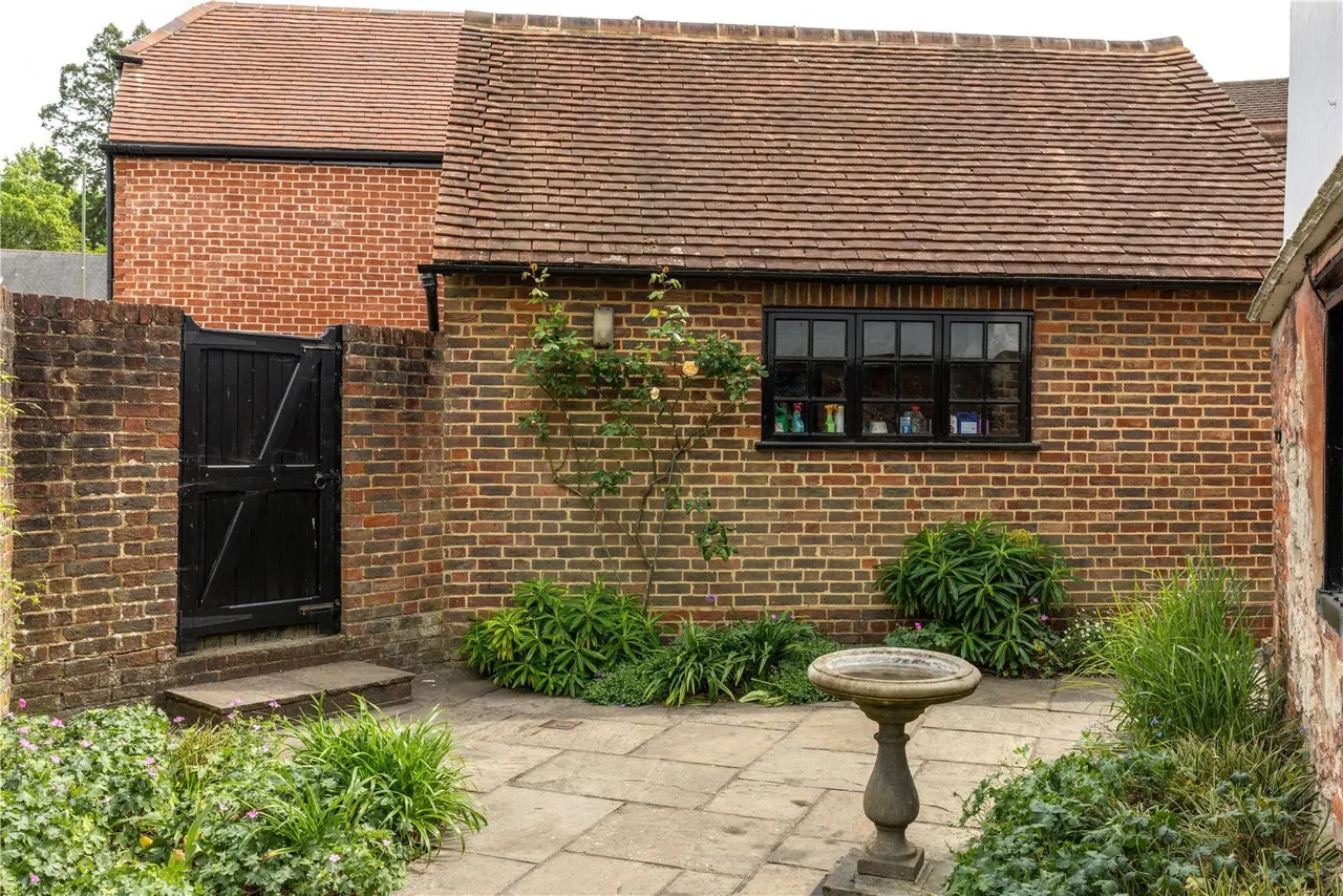 Slipshoe Street, Reigate, RH2, photo 15