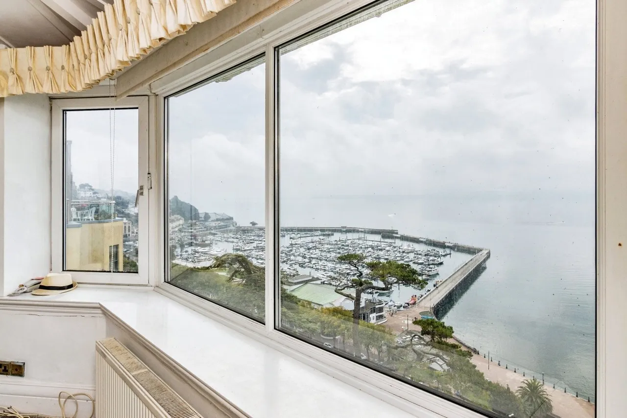 1 bed flat for sale, Bay Fort Mansions, Torquay, TQ2