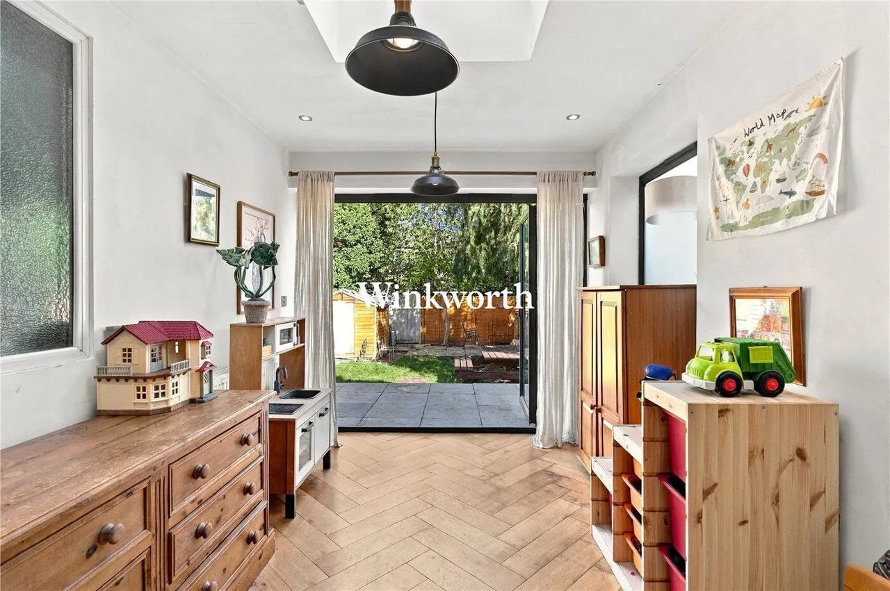 Windsor Road, London, N13, photo 6