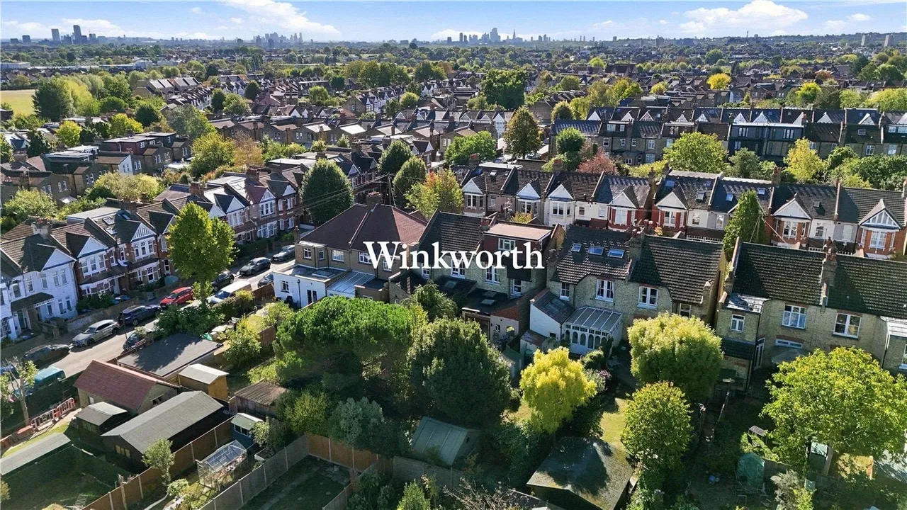 Windsor Road, London, N13, photo 20