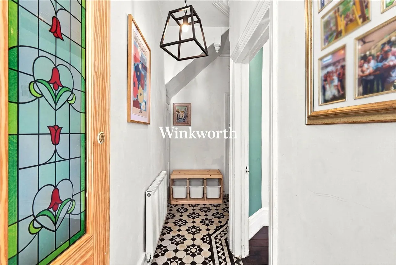 Windsor Road, London, N13, photo 18