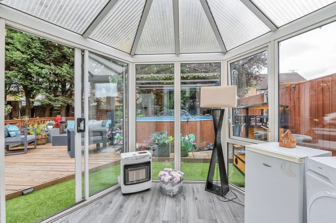 Roding Way, Wickford, SS12, photo 6