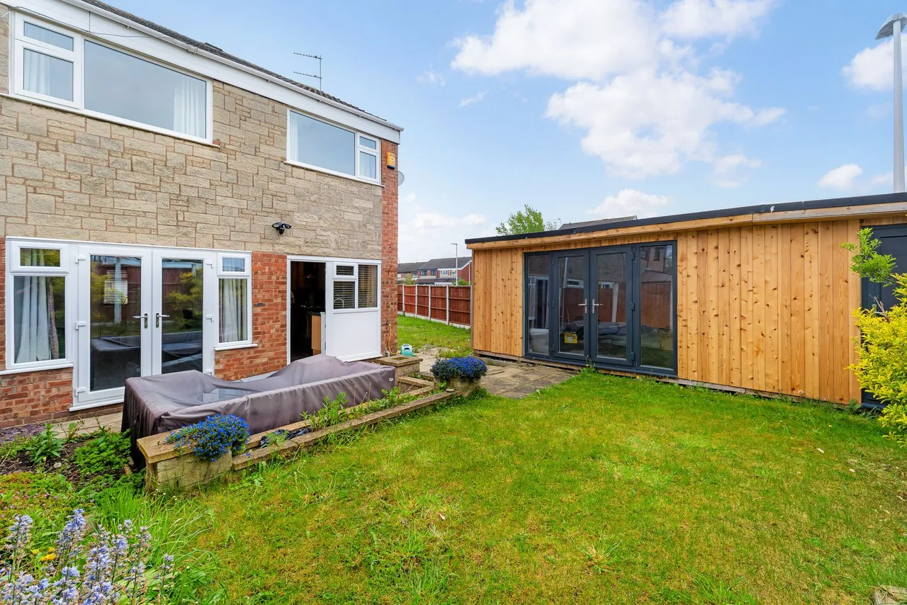 Cradley, Widnes, Widnes, WA8 7PL, photo 18