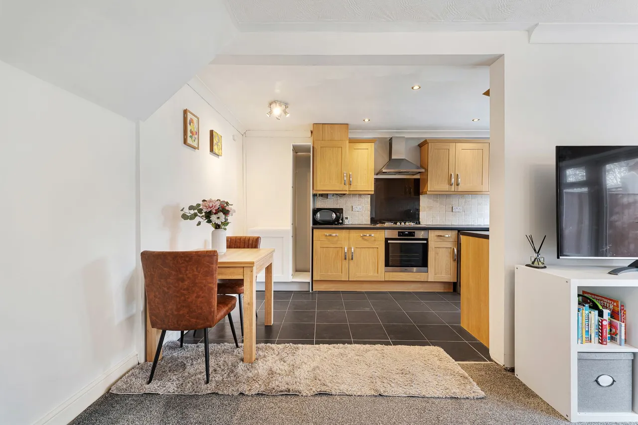 Cradley, Widnes, Widnes, WA8 7PL, photo 2