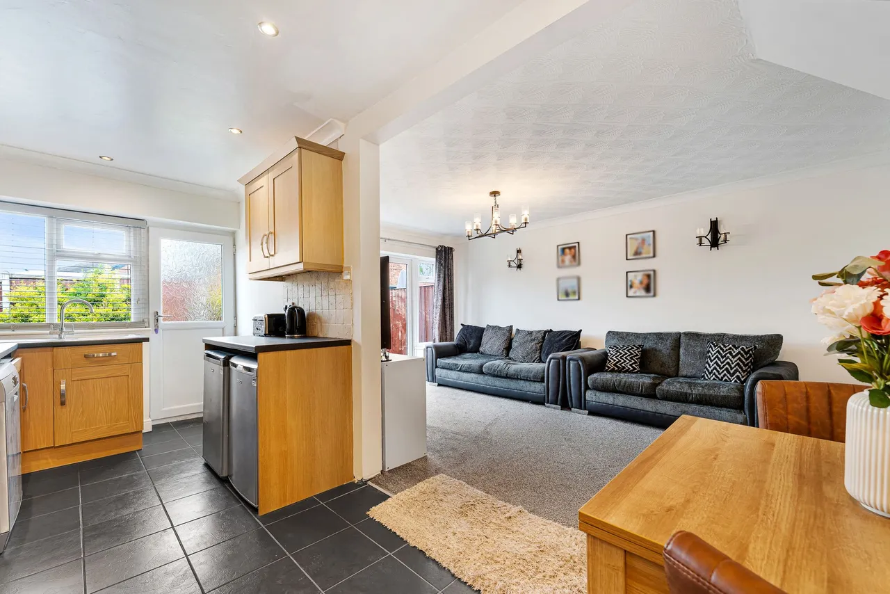 Cradley, Widnes, Widnes, WA8 7PL, photo 5