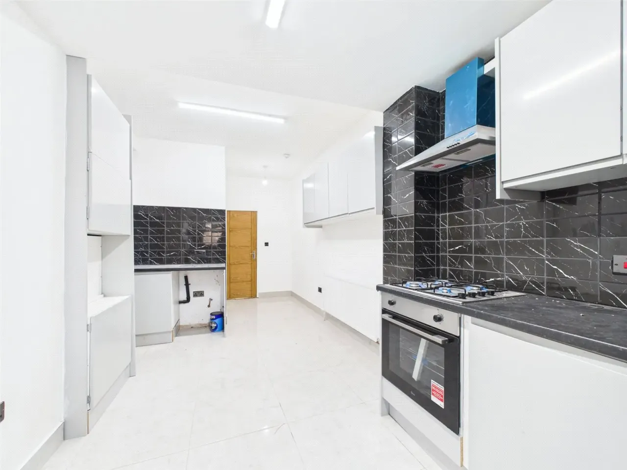 Urmston Lane, Stretford, Manchester, Greater Manchester, M32 9BP, photo 6
