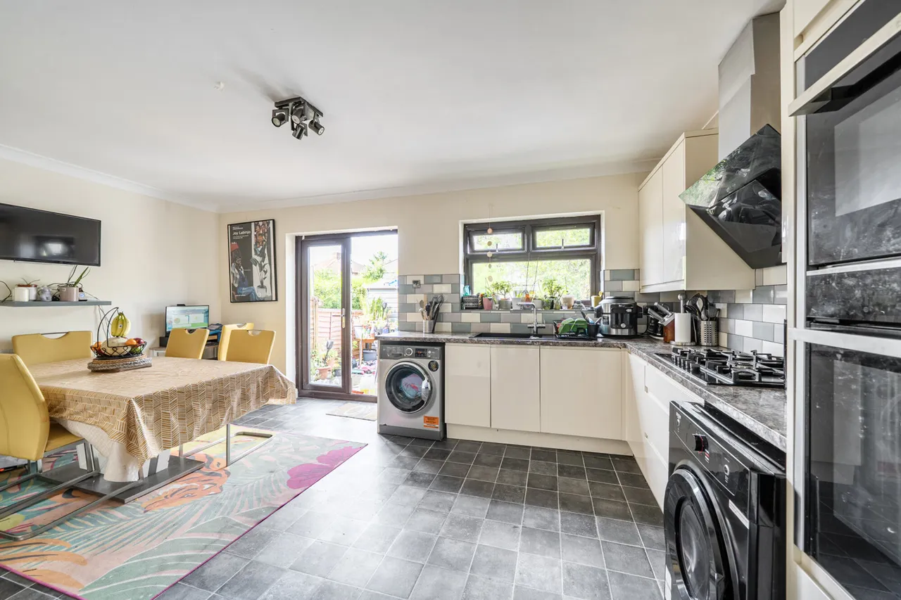 Holyrood Avenue, Harrow, HA2, photo 15