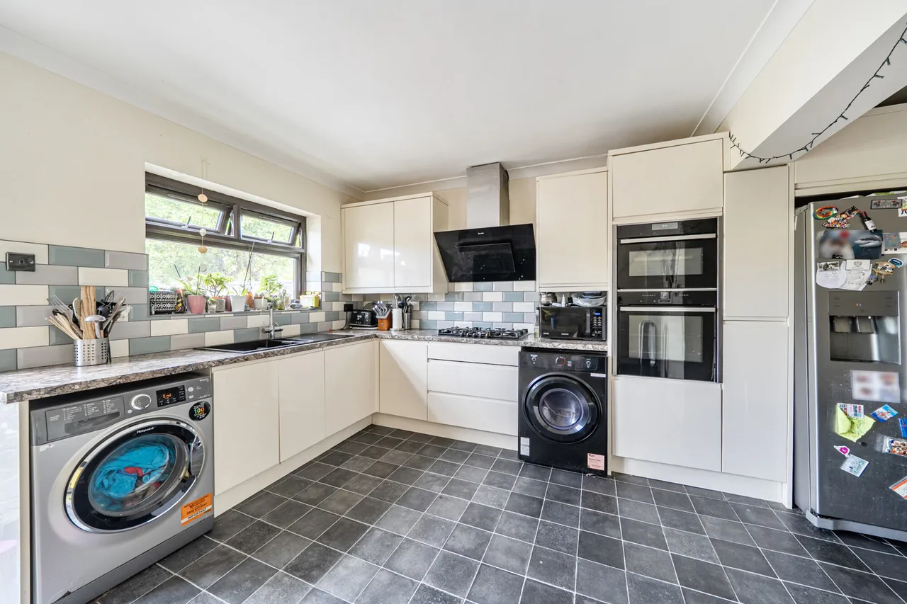 Holyrood Avenue, Harrow, HA2, photo 16