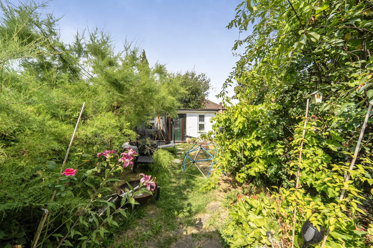 Holyrood Avenue, Harrow, HA2, photo 10