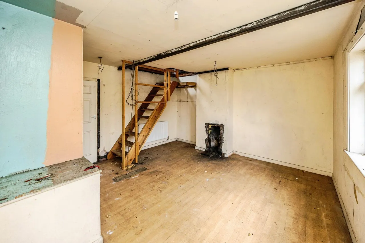Royds Avenue, Huddersfield, HD3, photo 11