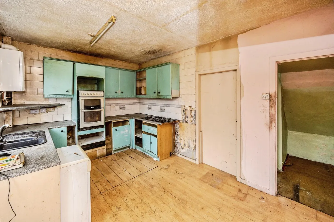 Royds Avenue, Huddersfield, HD3, photo 14