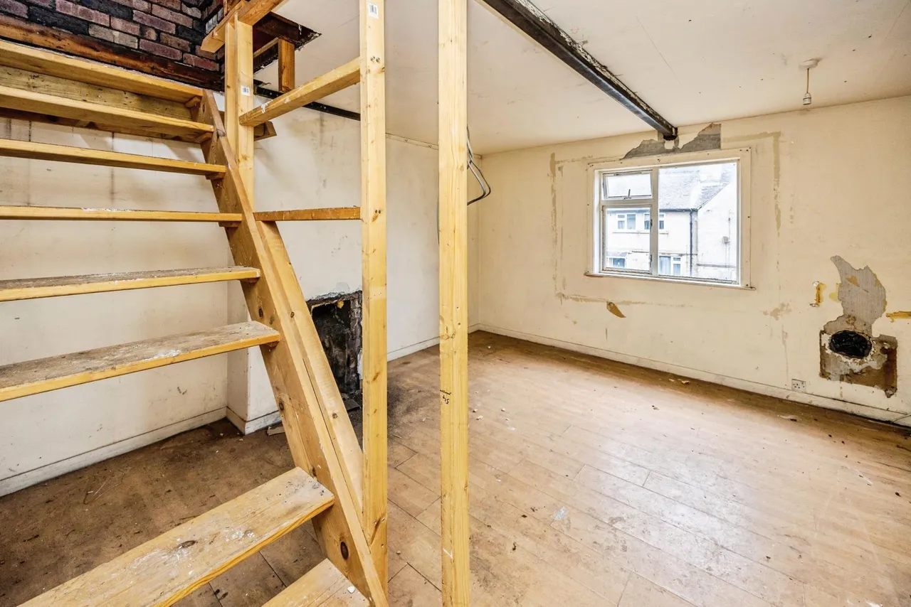 Royds Avenue, Huddersfield, HD3, photo 10